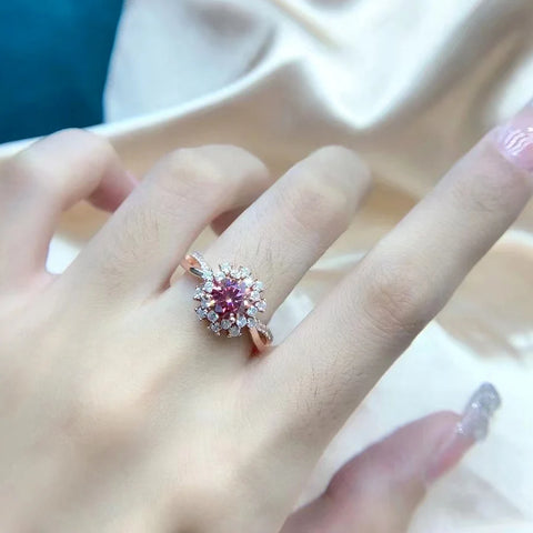 Luomansi Red Moissanite Ring 1 Carat 6.5MM