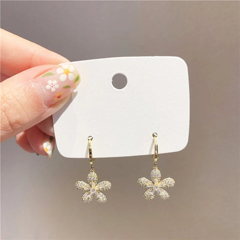 Imitation Pearl Dangle: Faux Pearl Drops.