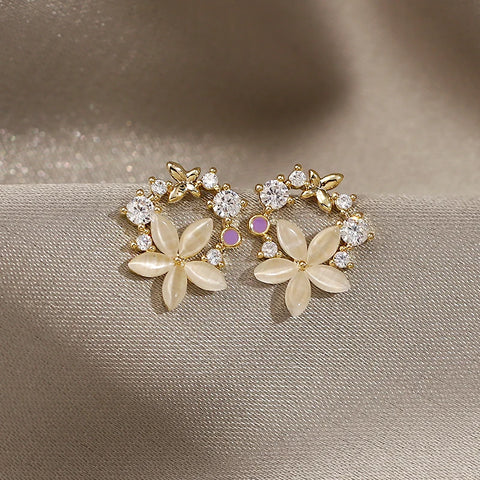 Zircon Clip On: Zircon Ear Cuff.