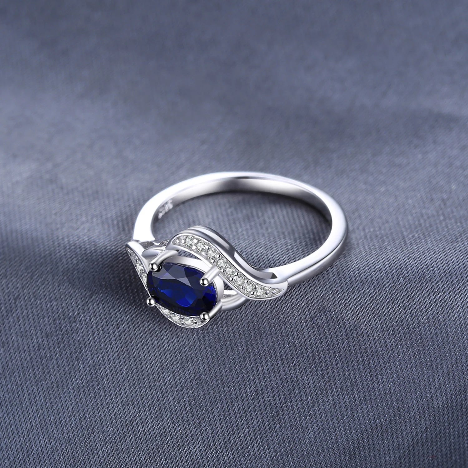Blue Sapphire 925 Sterling Silver Ring - BOLEVARD RING