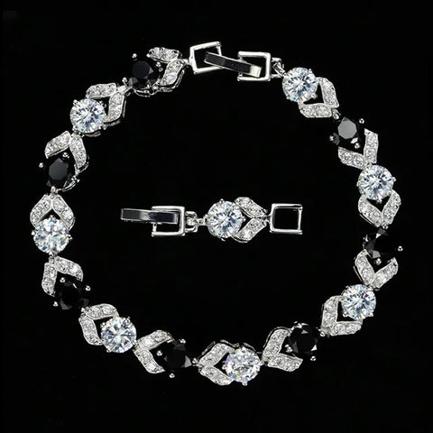 Pera Unique Design Olive Green Cubic Zirconia Stone