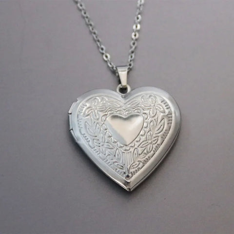 1pc Carved Designs Round Photo Frame Pendant Necklace Stainless Steel Charms Locket Necklaces Women Men Fashion Memorial Jewelry