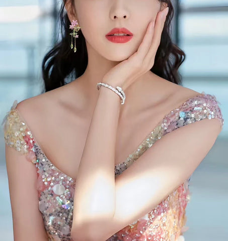 SENYU Fashion Sweet Pink Daisies Flower Long Earring