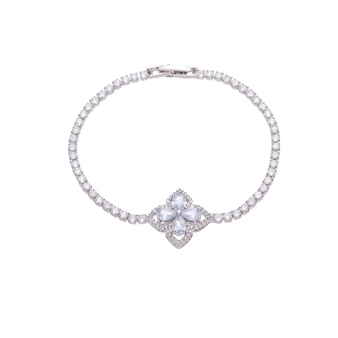 Advanced Flower Shaped Zircon Encrusted Bracelet
