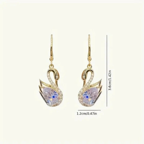 1 pair of luxurious and elegant Golden Swan earrings,