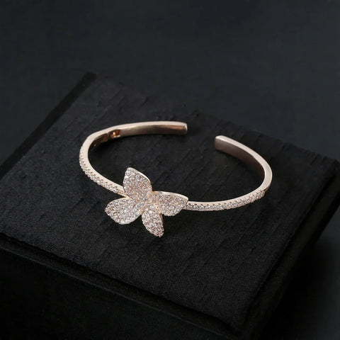 Luxurious White Zircon Four Leaf Clover Open Hand Bracelet