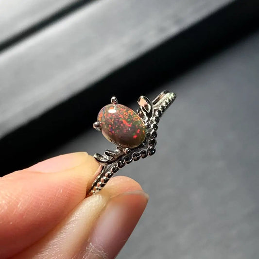 HEYYA STONE Natural Opal Ring