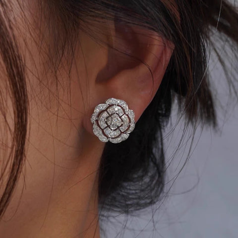 Huitan Graceful Flower Stud Earrings