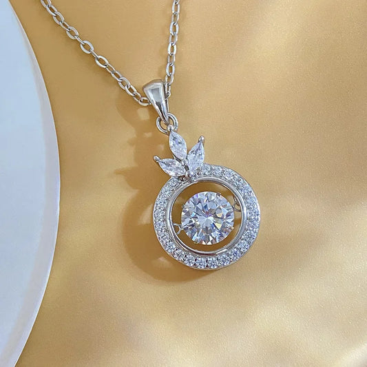 New Arrival Fashionable Ladies 925 Silver Pendant Necklace with Moissanite Lightweight Elegant Crown Clavicle Chain Jewelry