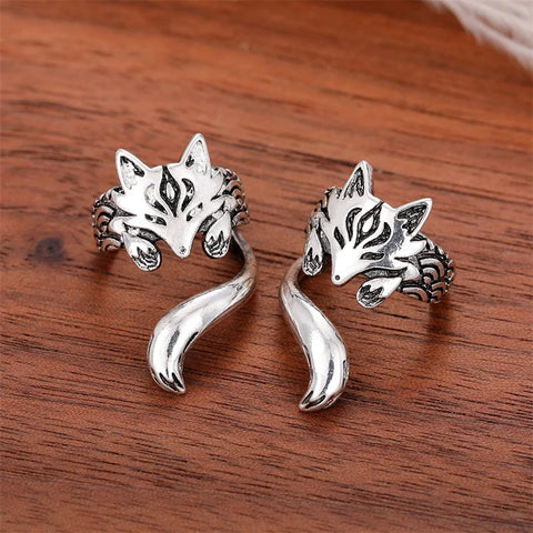 Huitan New Trendy Fox Shape Clip Earrings