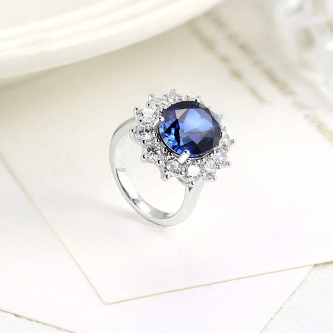 CHARMING 6.0CT Sea Blue Sapphire Ring
