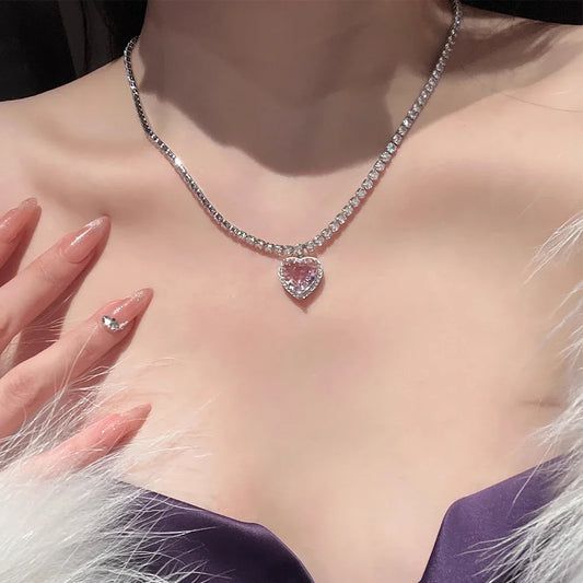 Rhinestione Pink Heart Pendant Necklace for Women Lovers Clavicle Chain Chocker Female Cute Crystal Moonstone Jewlery Gifts