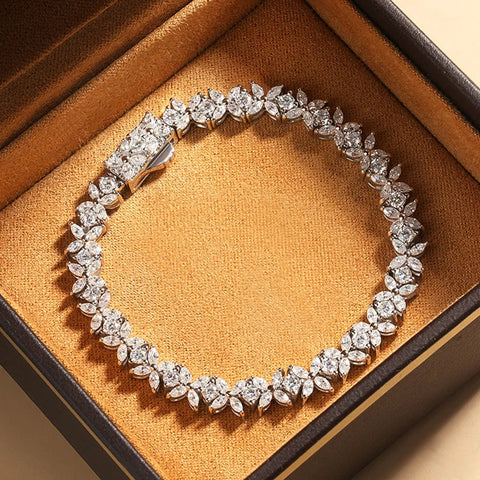 Four Petal Flower Marquise Round Cut Moissanite