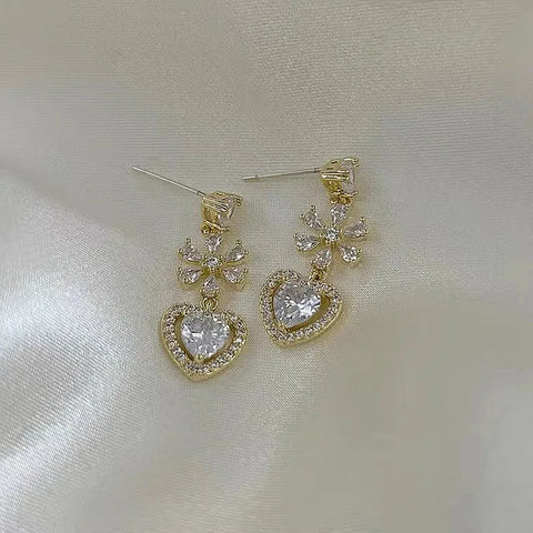 ER22Y1531 Earrings