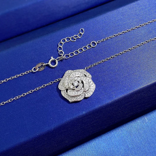 Classic Flower Moissanite Diamond Pendant