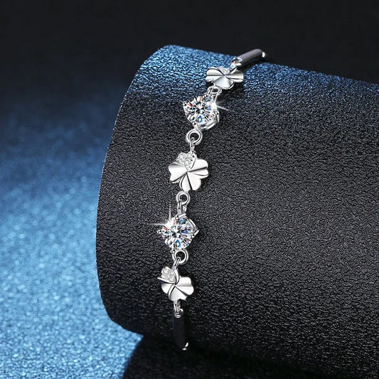 1 Carat D Color Moissanite Clover Bracelet