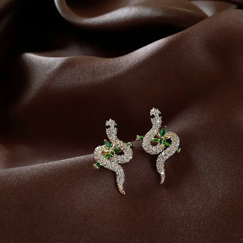 Dainty Flower Stud Earrings