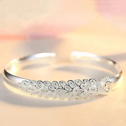 elegant Peacock opening screen bracelet