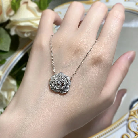 Classic Flower Moissanite Diamond Pendant