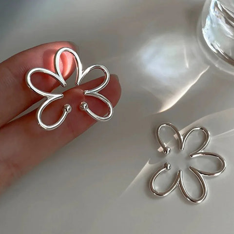 Trendy Creative Hollow Flower Ear