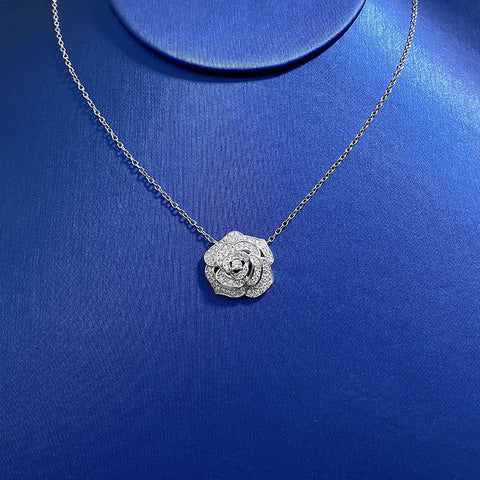 Classic Flower Moissanite Diamond Pendant