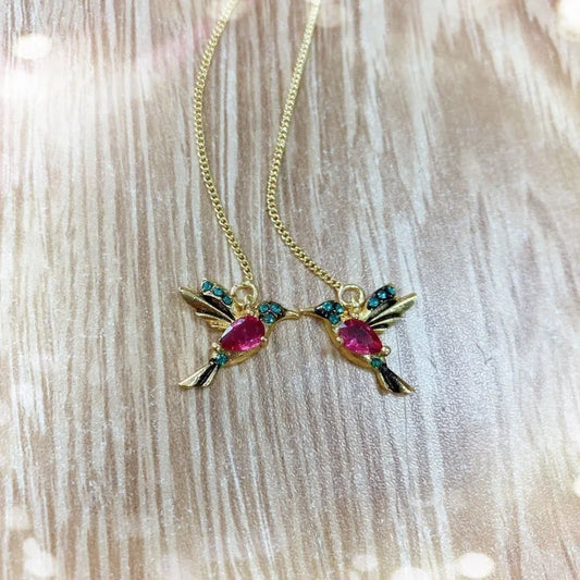 1 Pair New Fashion Little Bird