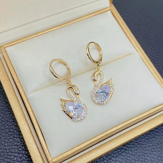 1 pair of luxurious and elegant Golden Swan earrings,