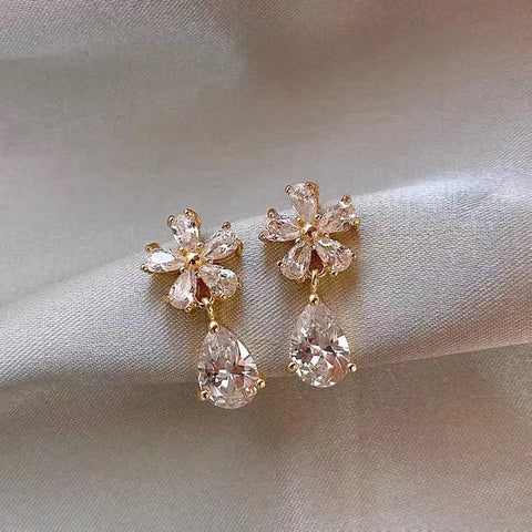 Luxury Fashion Water Drop Zircon Flower Stud Earrings