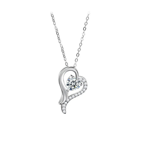Love Wings Diamond Necklace Women s Pure Silver Fashion Light Luxury Heart Shaped Mozambique Stone Carat Pendant  Lucky Jewelry