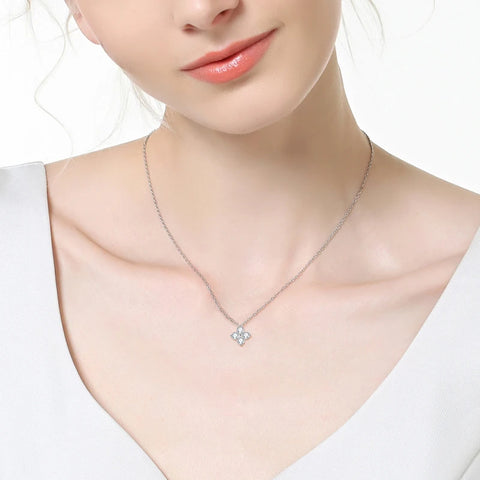 DJMAX Trendy Woman Jewelry 2022 3mm Moissanite Pendant Necklace for Women Original 925 sterling silver Vintage Clover Choker