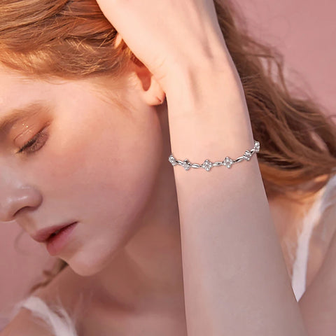 Flower Bracelet Moissanite
