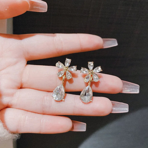 Luxury Fashion Water Drop Zircon Flower Stud Earrings