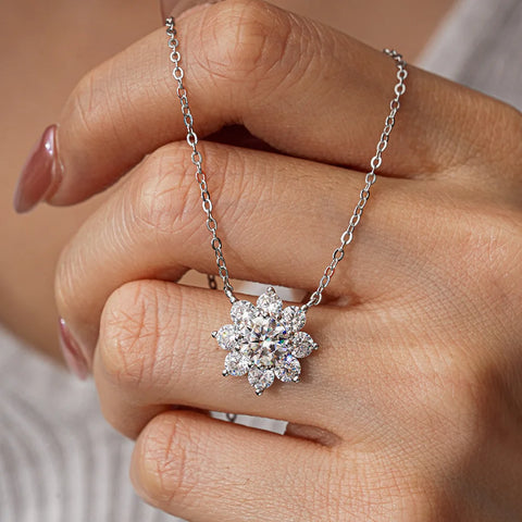 1Carat Sunflower Moissanite Pendant Necklace GRA Certified S925 Sterling Silver Plated Gold Neck Lace for Women Party Jewelry