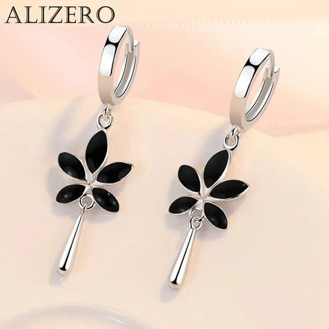 Retro Creative black Maple Leaf Eardrop