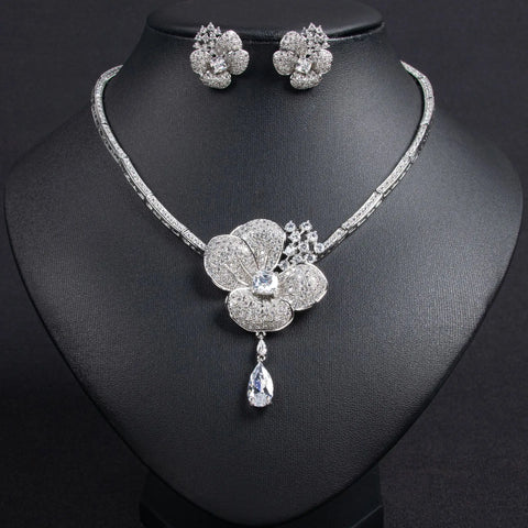 2-piece Jewelry Set for Women's Wedding zircon flower Necklace Earring full -diamond