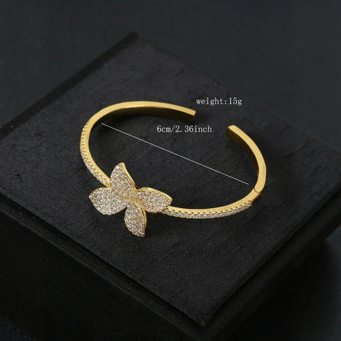 Luxurious White Zircon Four Leaf Clover Open Hand Bracelet