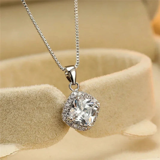 New Simple and Elegant Cushion Cubic Zirconia Pendant Necklace for Women Temperament Lady's Engagement Wedding Trendy Jewelry