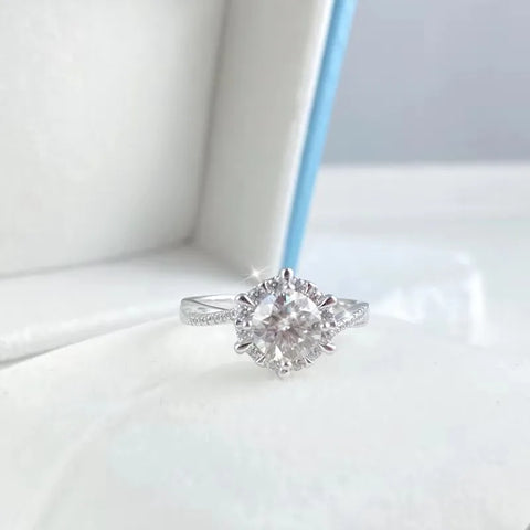 NeeTim 0.5/1CT Moissanite Diamond Rings