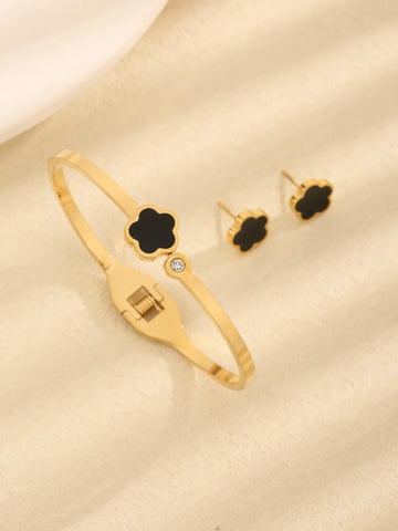 Five Leaf Plum Blossom Bracelet