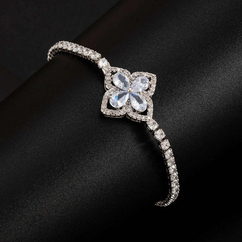 Advanced Flower Shaped Zircon Encrusted Bracelet