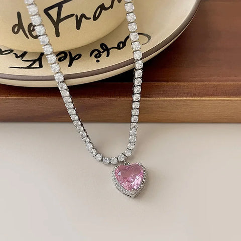 Rhinestione Pink Heart Pendant Necklace for Women Lovers Clavicle Chain Chocker Female Cute Crystal Moonstone Jewlery Gifts