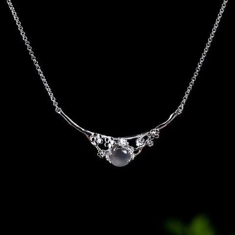 Designer Original Craft Irregular Plum Blossom Egg Round Pendant Necklace Retro Aristocratic Charm Women's Silver Jewelry