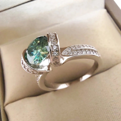 Luomansi 1 Carat Green Moissanite Ring