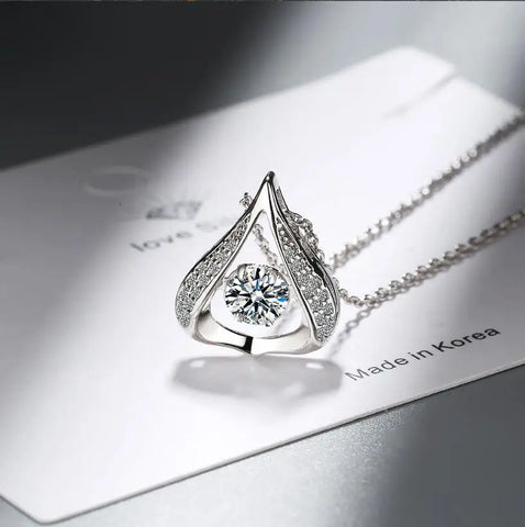 Moissanite Smart Water Drop Pendant Necklace