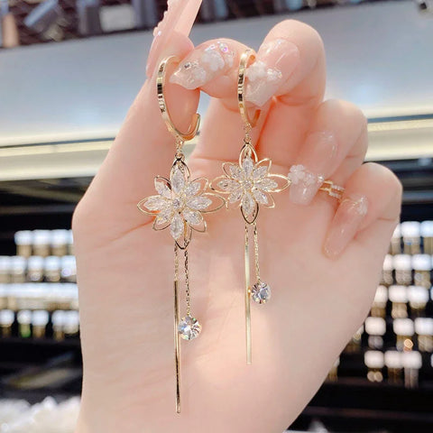 Light Luxury Snowflake Long Tassel Earrings