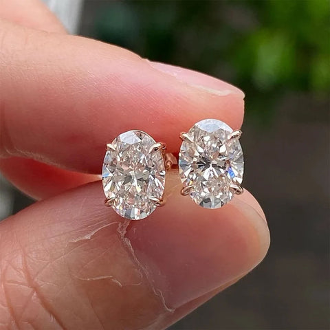 1-4ct Oval Cut Moissanite Stud Earring
