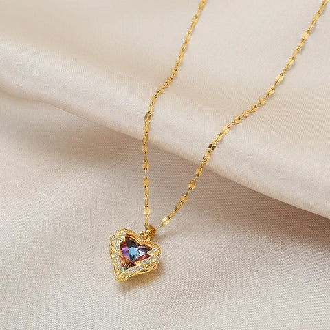 Top luxury colored crystal ocean heart-shaped pendant necklace, suitable for fashionable women's wedding necklaces