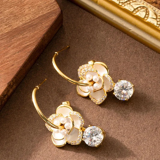 Elegant French Style Pearl Floral Stud Earrings