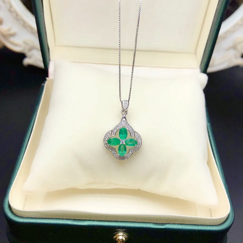 S925 Pure silver natural emerald pendant delivered emerald is the world's top four gemstones of high quality jewelry