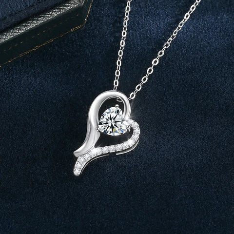 Love Wings Diamond Necklace Women s Pure Silver Fashion Light Luxury Heart Shaped Mozambique Stone Carat Pendant  Lucky Jewelry